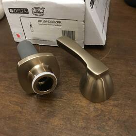 Rp101629czpr Delta Stryke Soap Lotion Dispenser Champagne Bronze For Parts Only