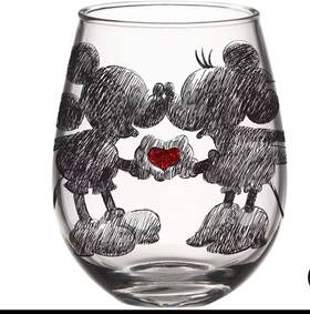 Disney 810201038869 Silver Buffalo Mickey And Minnie Classic Heart Stemless Wine Glass Euc
