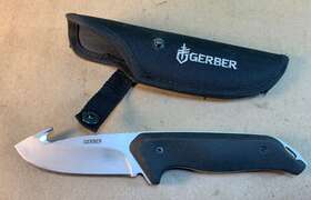 31-002200 Gerber Moment Fixed Blade Hunter Knife With Gut Hook And Sheath -free Ship