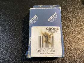 46137000 Grohe Ladylux Plus Double Ball Vacuum Breaker