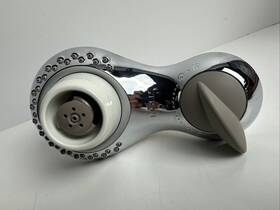 21070 Moen Revolution Massaging Showerhead Chrome Very Clean