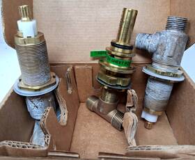 Price Pfister 0x6-140r 1/2 Inch - 14 Thread Loose Rough-in Turn Valve Body Brass
