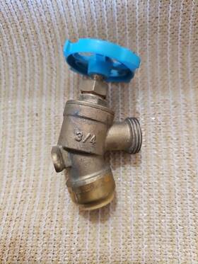 24623lf Sharkbite Mht Garden Valve 3/4 Inch