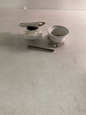 Wsbc-00076.09 Ws Bath Collections 00076.09 1-3/8 Inch Pop-up Drain Assembly - Glossy White