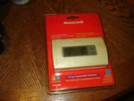 Honeywell RTH230B 5-2 Day Programmable Thermostat Energy Star Factory Sealed. Fixed Price $37.50.